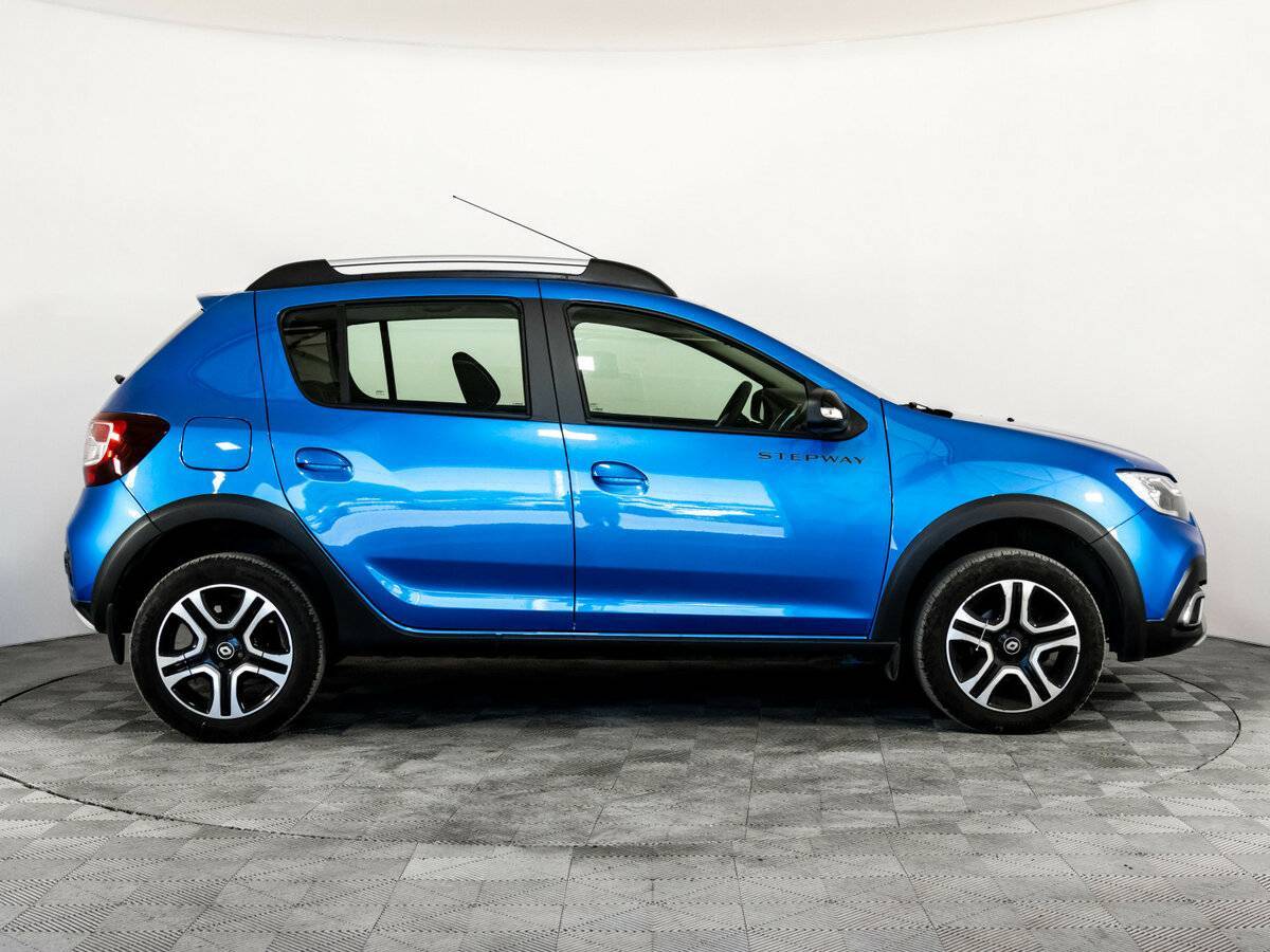 Renault Sandero б/у, 2022, Механическая. Фото: #3