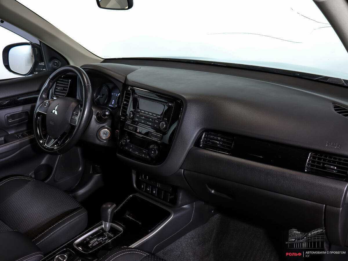 Mitsubishi Outlander б/у, 2019, Вариатор. Фото: #7