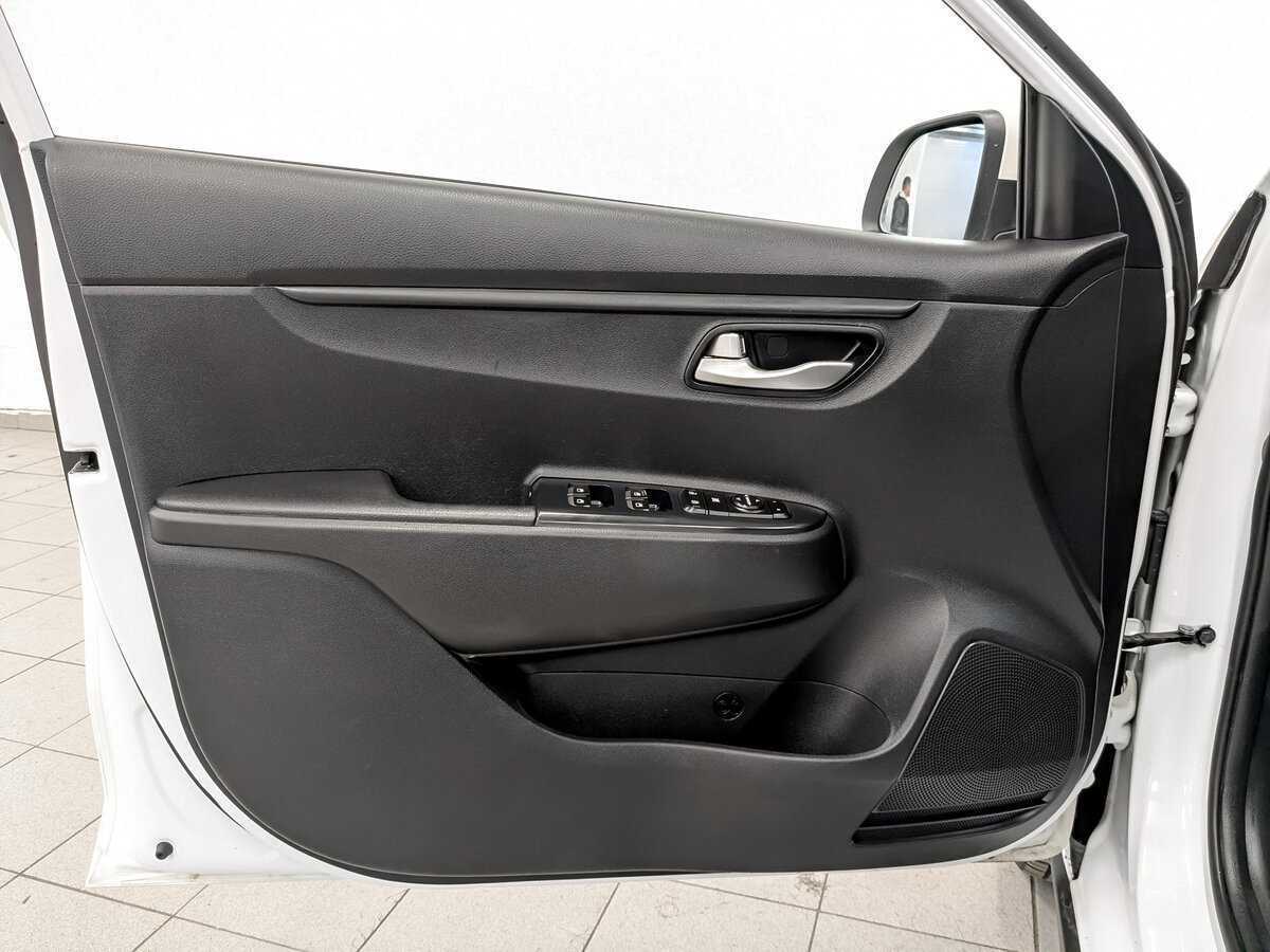Kia Rio б/у, 2020, Автоматическая. Фото: #17