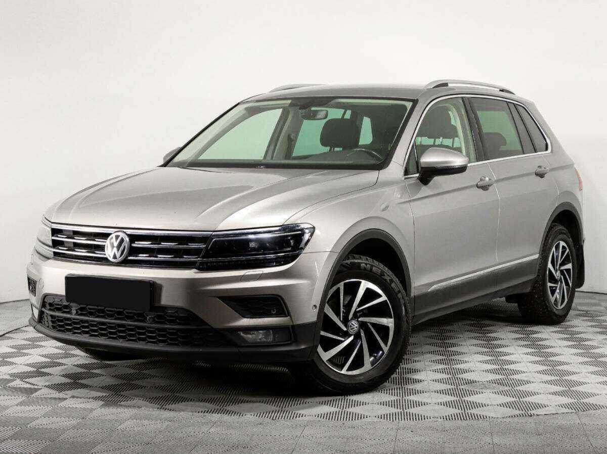 Volkswagen Tiguan б/у, 2018, Роботизированная. Посмотреть фото