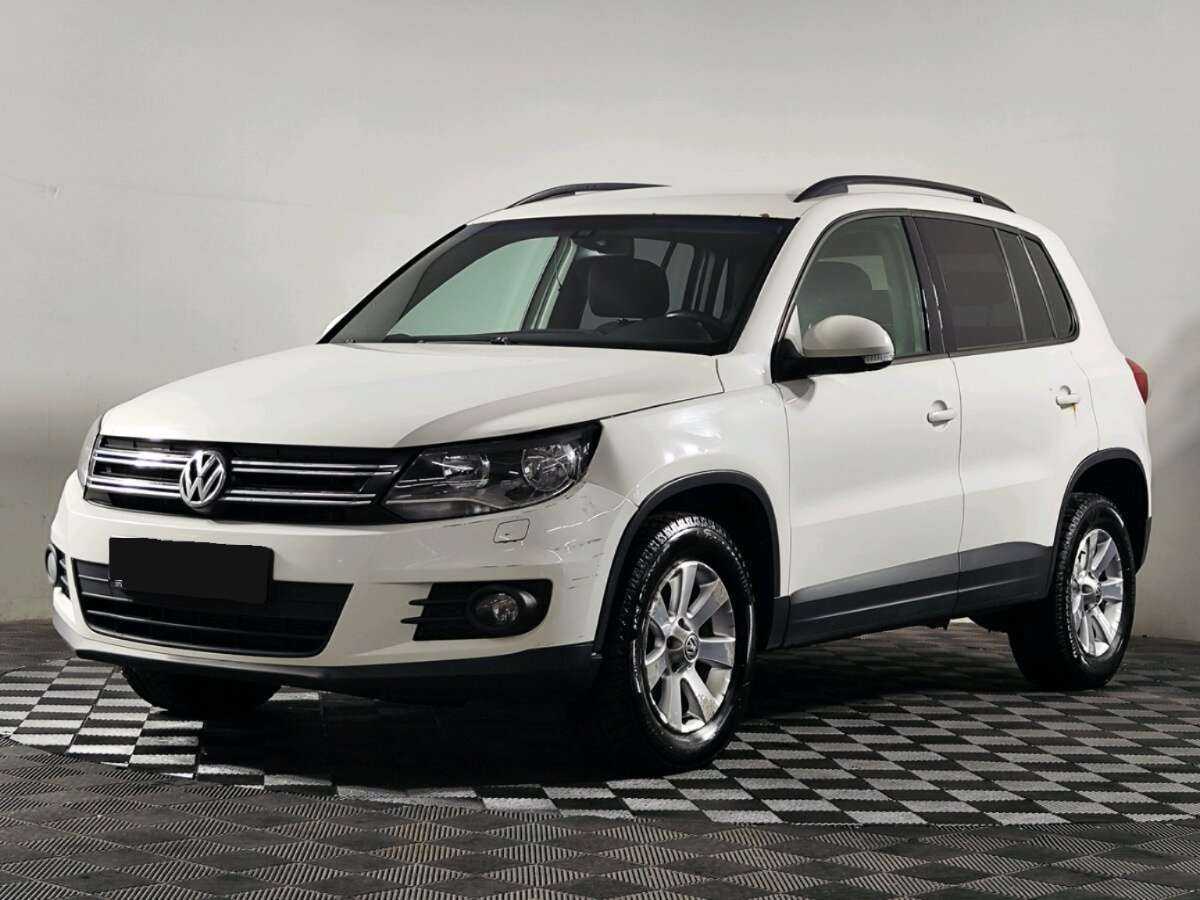 Volkswagen Tiguan б/у, 2013, Роботизированная. Фото: #0