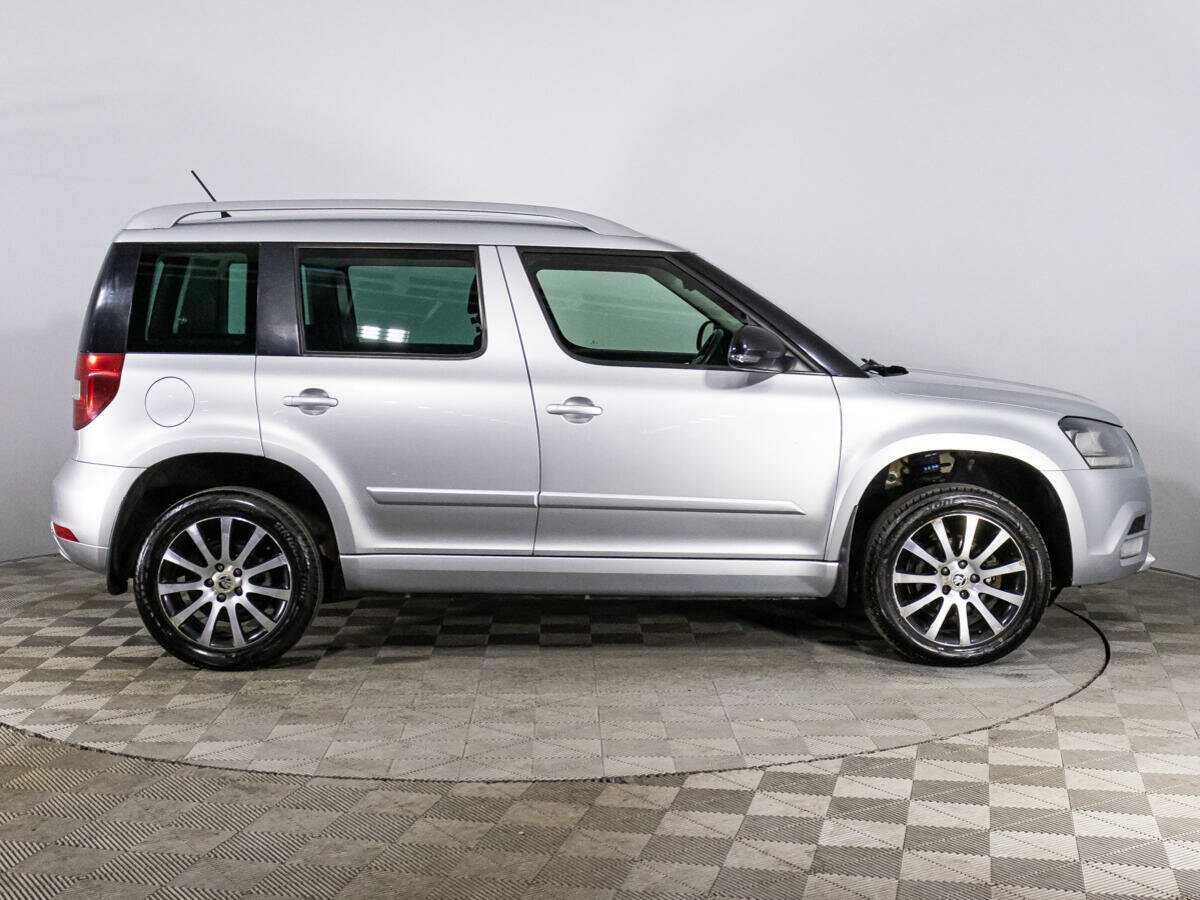 Skoda Yeti б/у, 2015, Автоматическая. Фото: #3