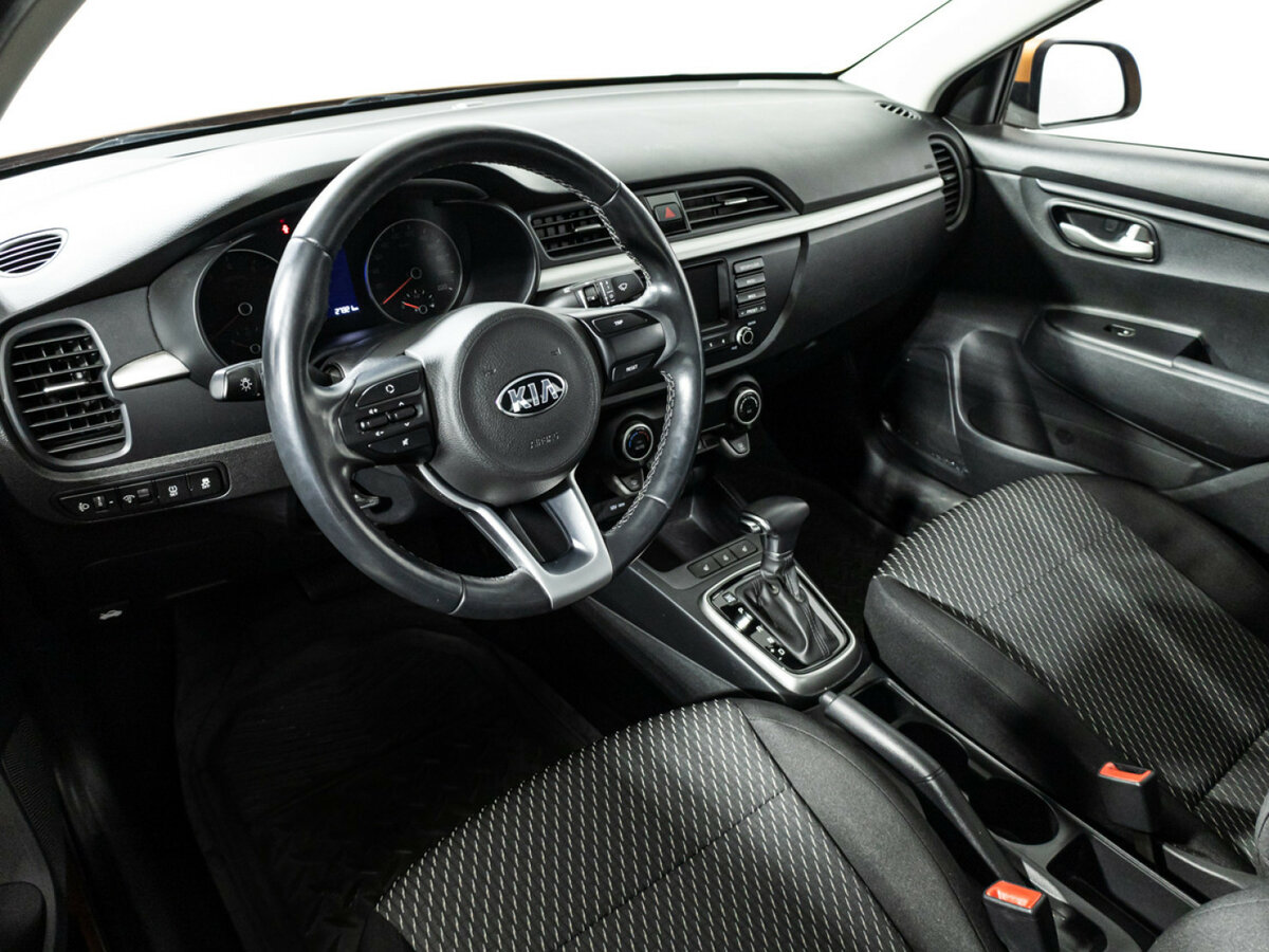 Kia Rio б/у, 2017, Автоматическая. Фото: #10