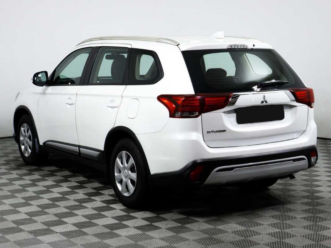 Mitsubishi Outlander б/у, 2021, Вариатор. Фото: #5
