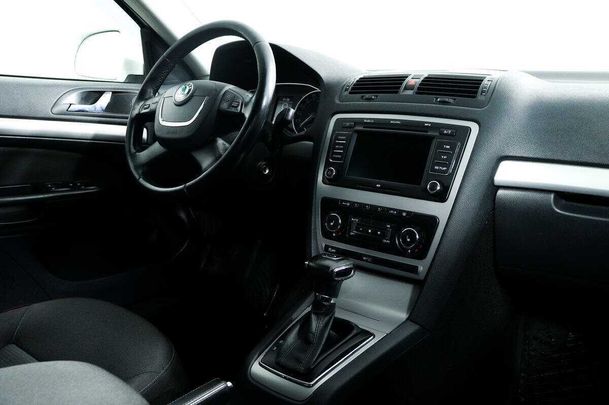 Skoda Octavia б/у, 2012, Автоматическая. Фото: #7