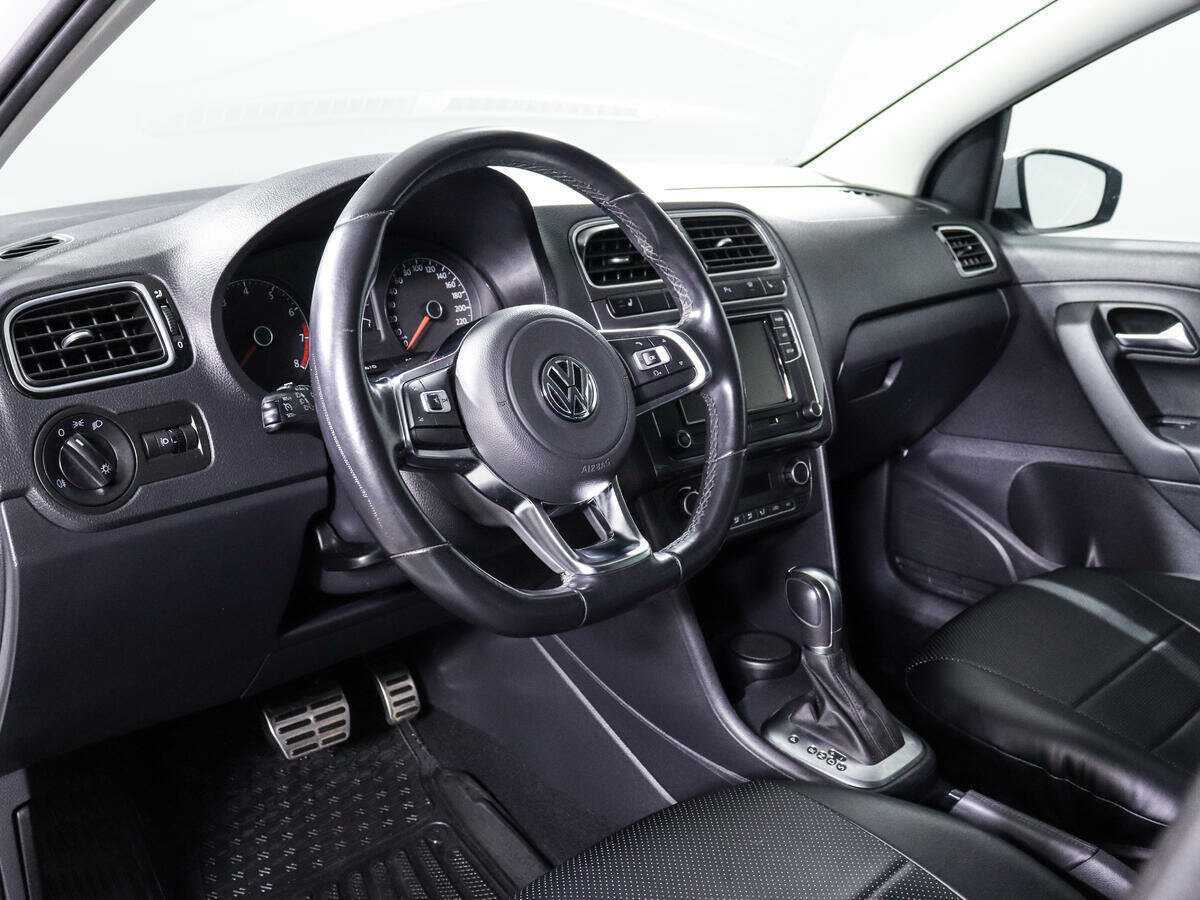 Volkswagen Polo б/у, 2018, Автоматическая. Фото: #13