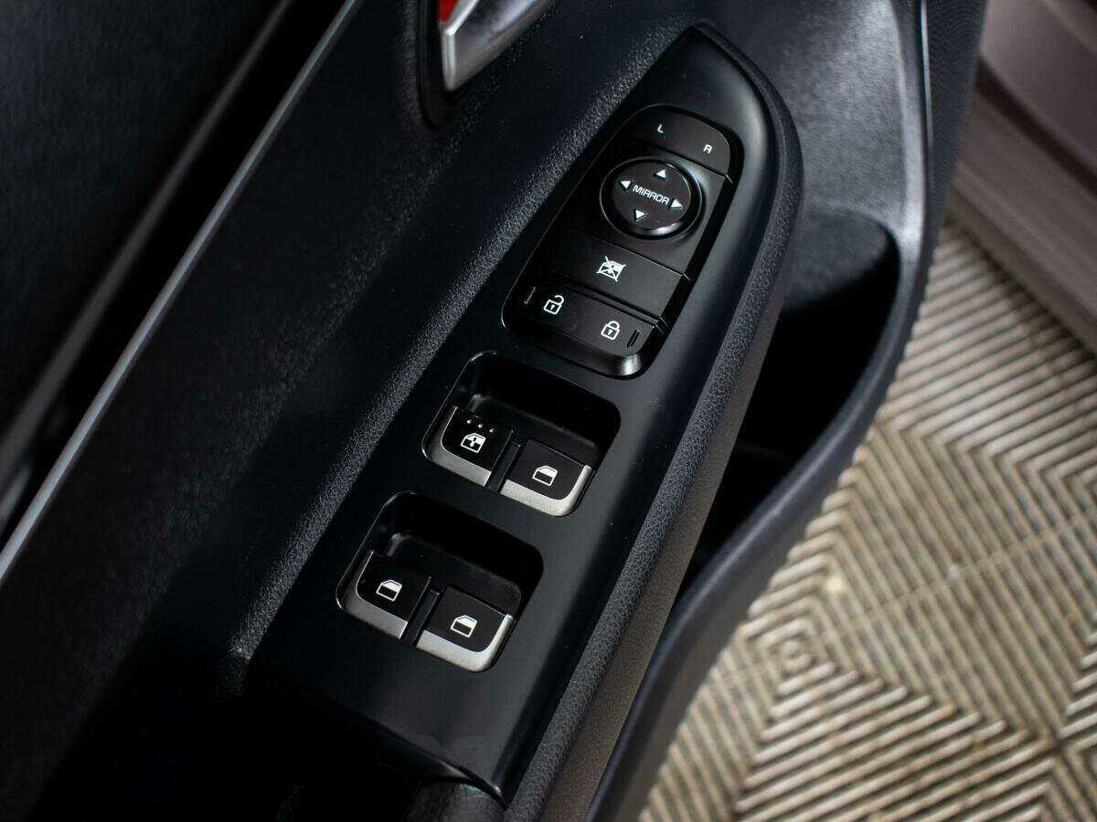 Kia Rio б/у, 2017, Автоматическая. Фото: #10