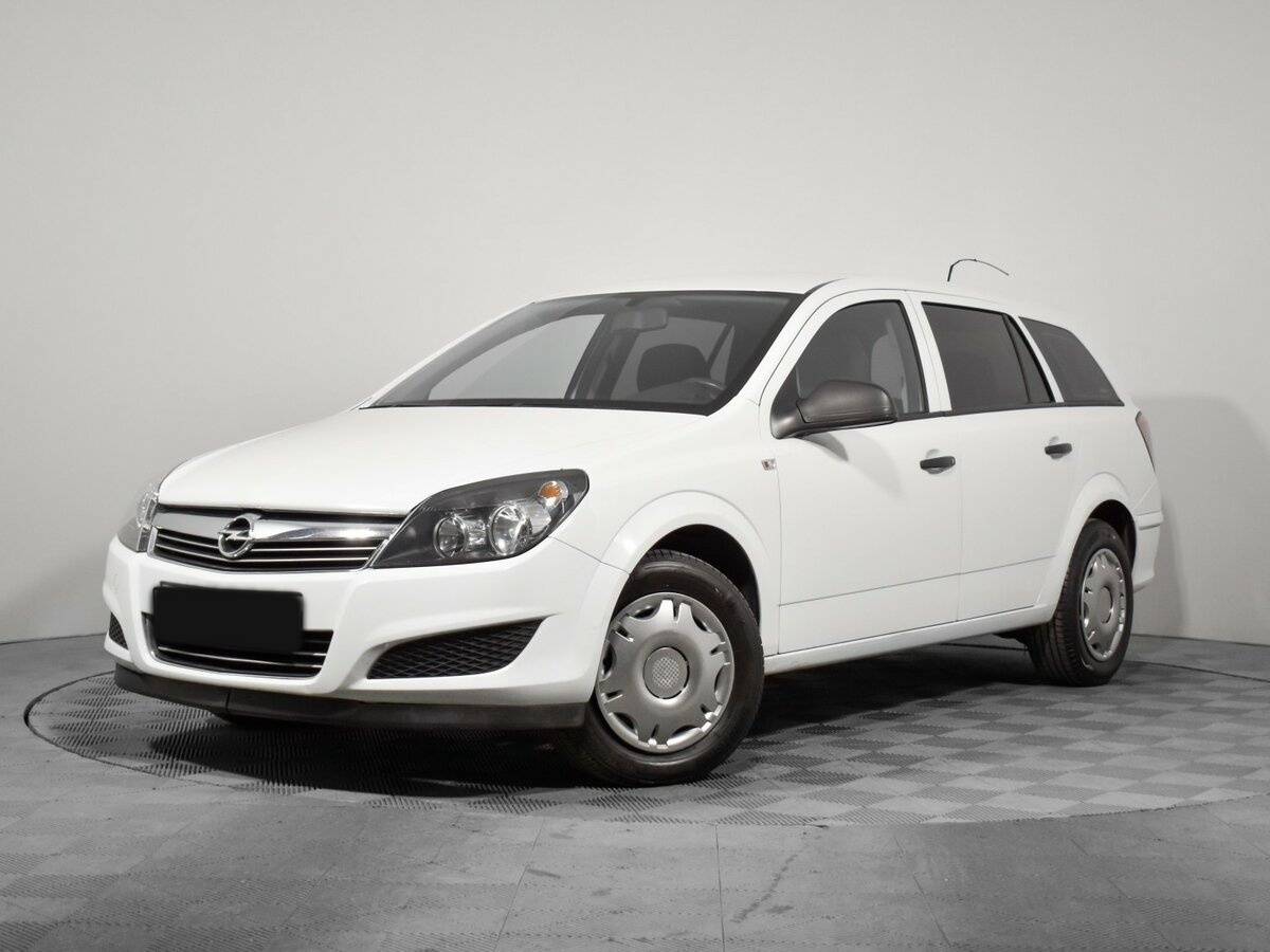 Opel Astra б/у, 2013, Механическая. Посмотреть фото