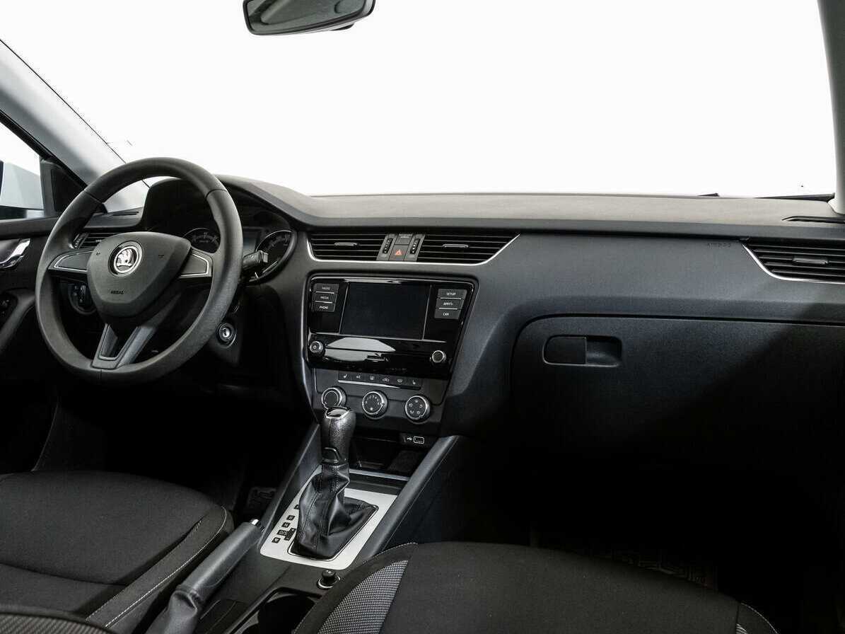 Skoda Octavia б/у, 2018, Автоматическая. Фото: #6