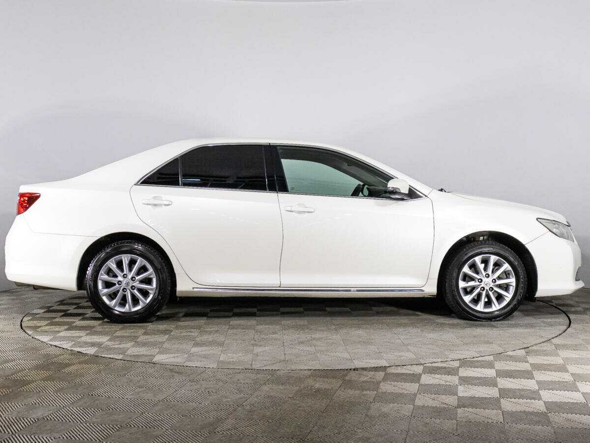 Toyota Camry б/у, 2014, Автоматическая. Фото: #3