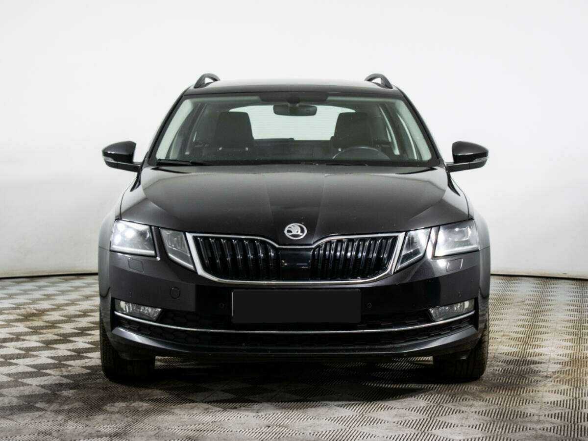 Skoda Octavia б/у, 2018, Роботизированная. Фото: #1