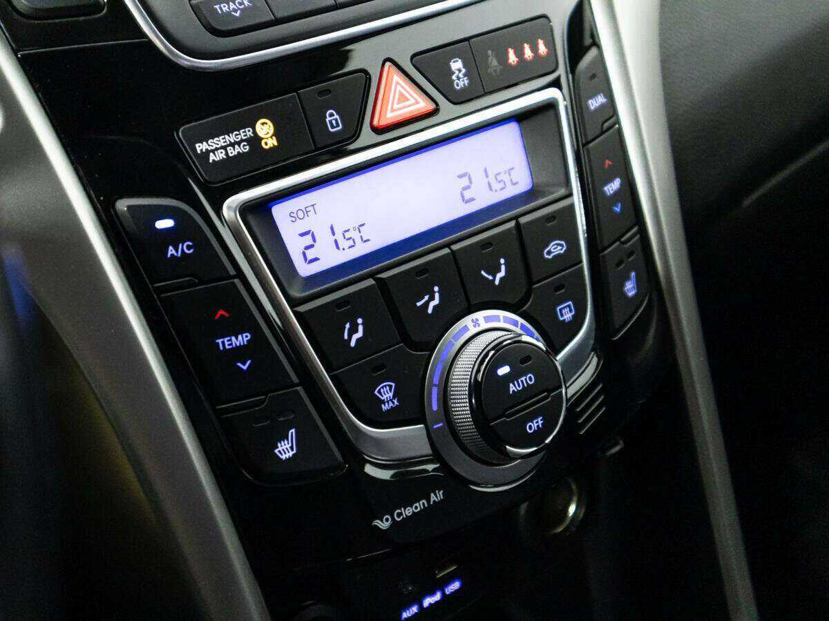 Hyundai i30 б/у, 2013, Механическая. Фото: #14