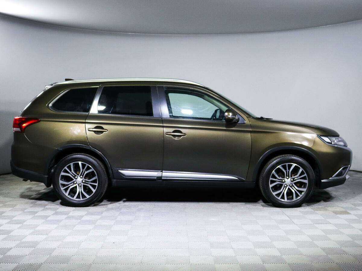 Mitsubishi Outlander б/у, 2018, Вариатор. Фото: #3