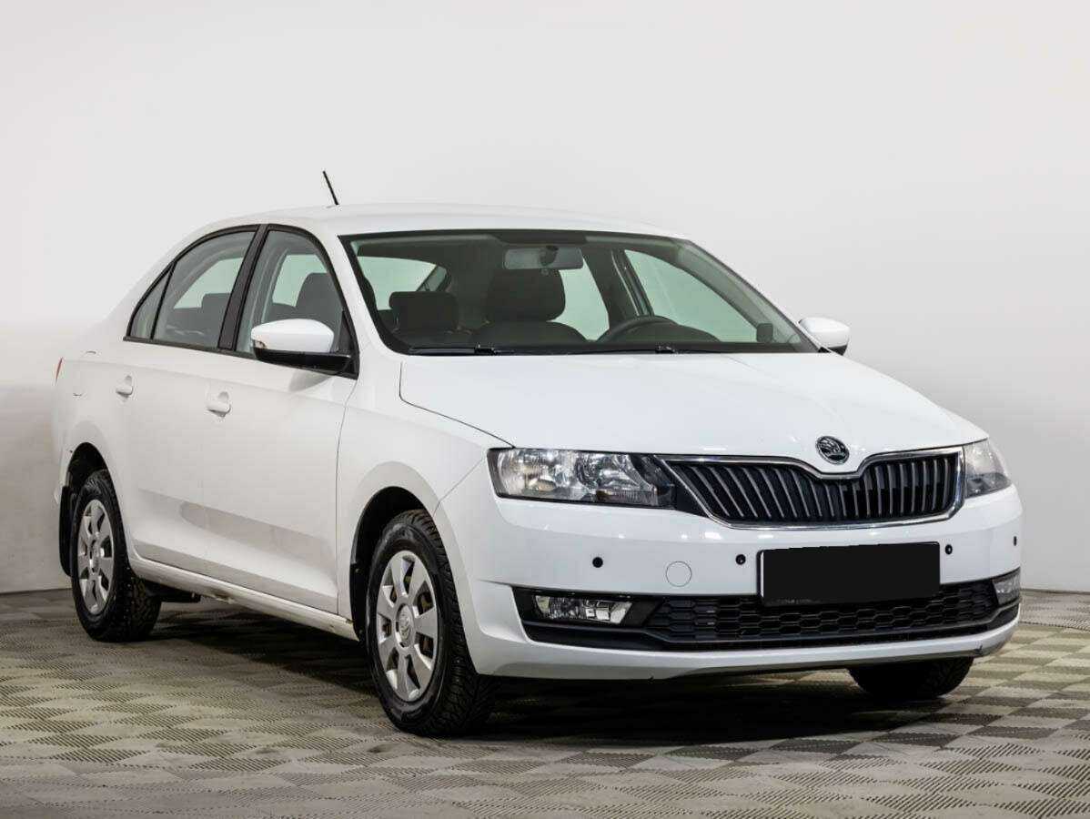 Skoda Rapid б/у, 2017, Механическая. Фото: #1