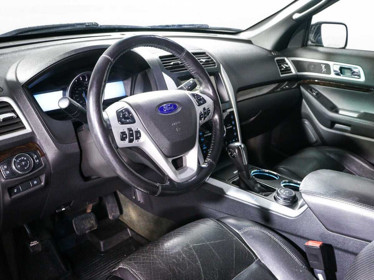 Ford Explorer б/у, 2013, Автоматическая. Фото: #10