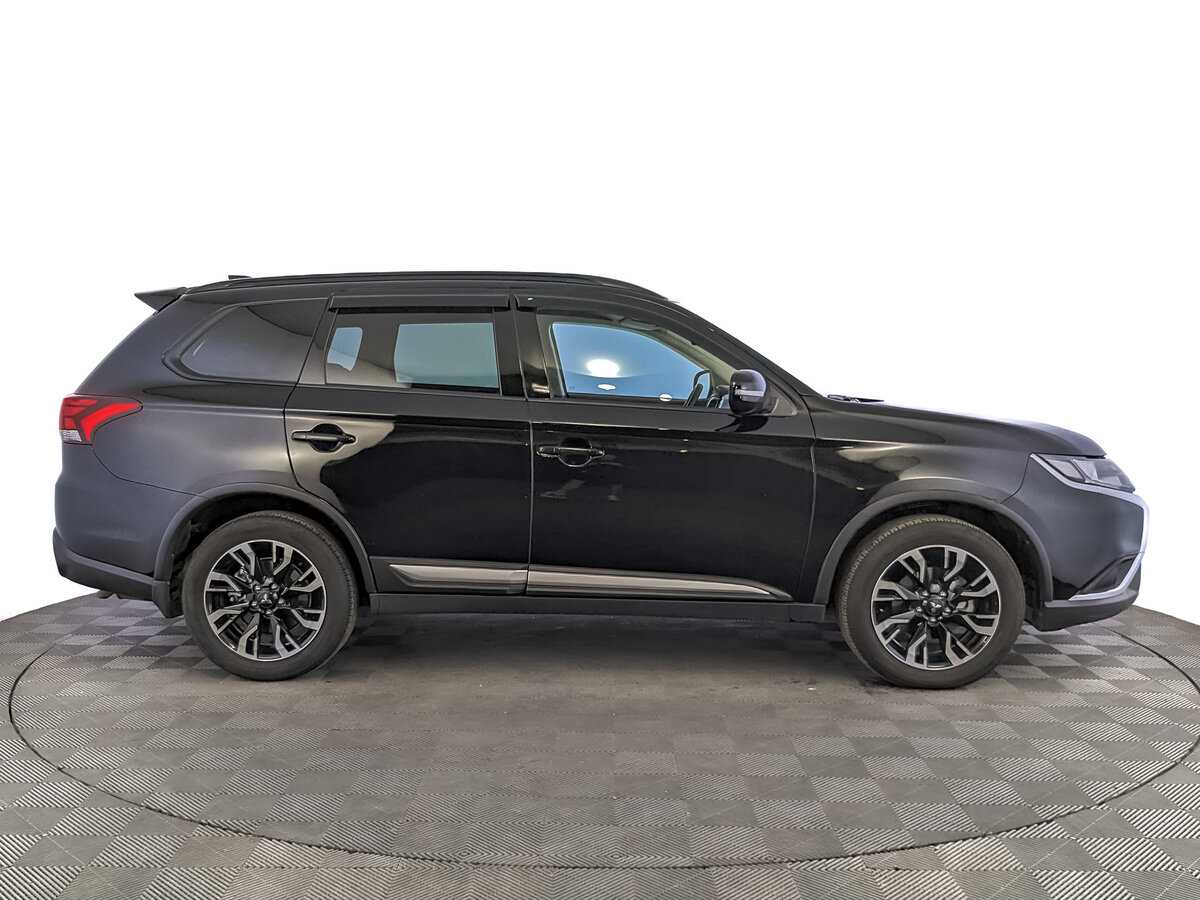 Mitsubishi Outlander б/у, 2022, Вариатор. Фото: #3