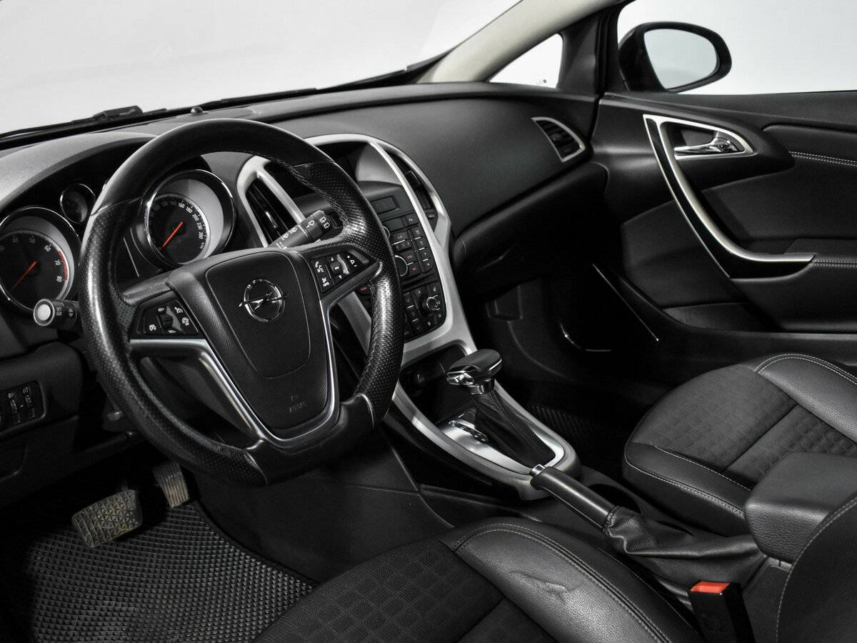 Opel Astra б/у, 2012, Автоматическая. Фото: #8