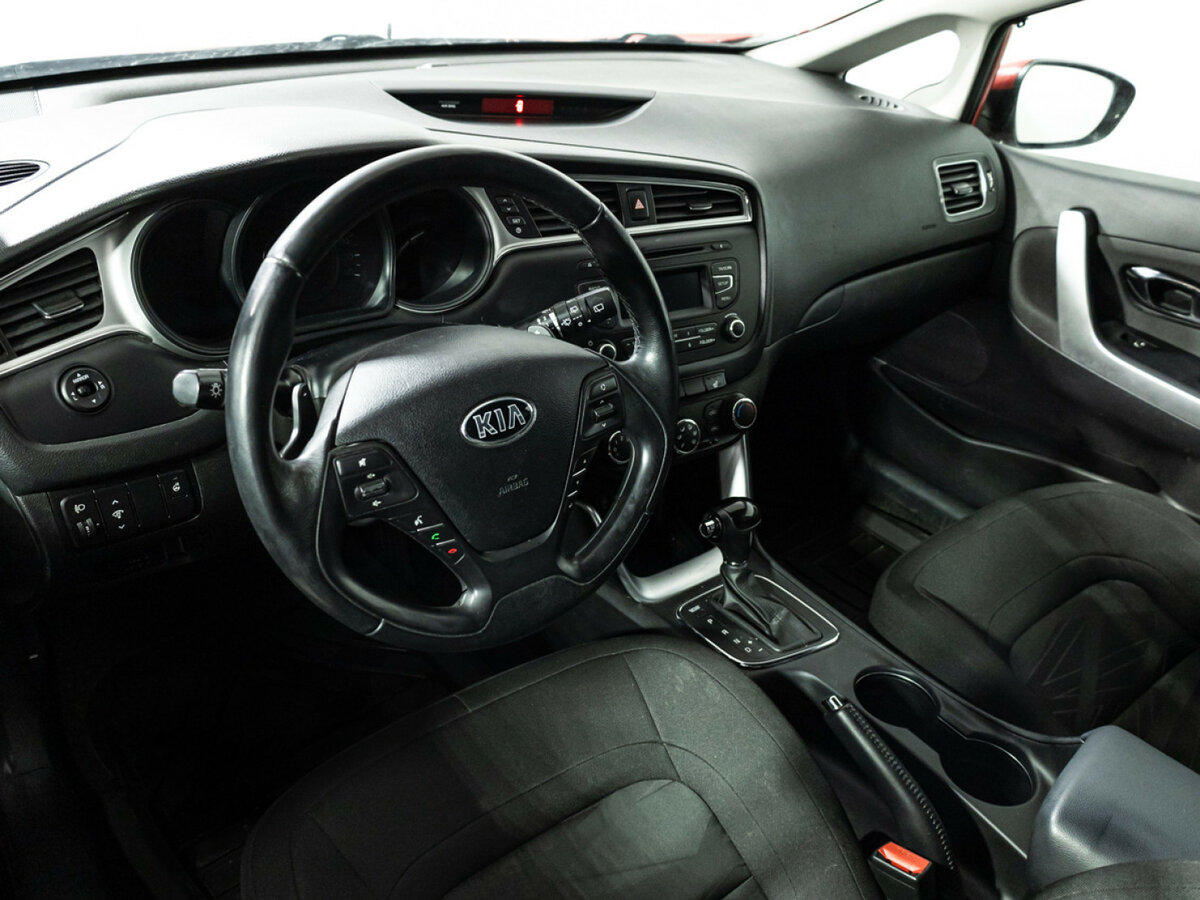 Kia Ceed б/у, 2016, Автоматическая. Фото: #10