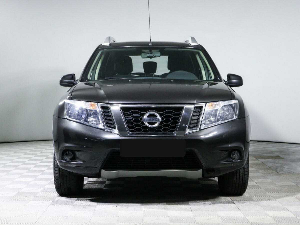 Nissan Terrano б/у, 2019, Механическая. Фото: #1