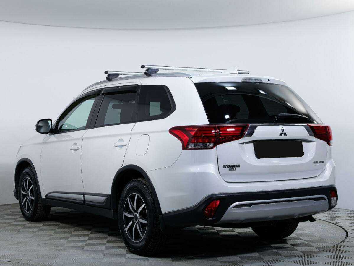 Mitsubishi Outlander б/у, 2018, Вариатор. Фото: #6
