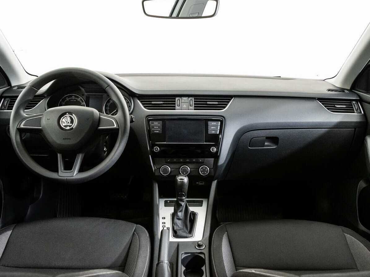 Skoda Octavia б/у, 2018, Автоматическая. Фото: #9