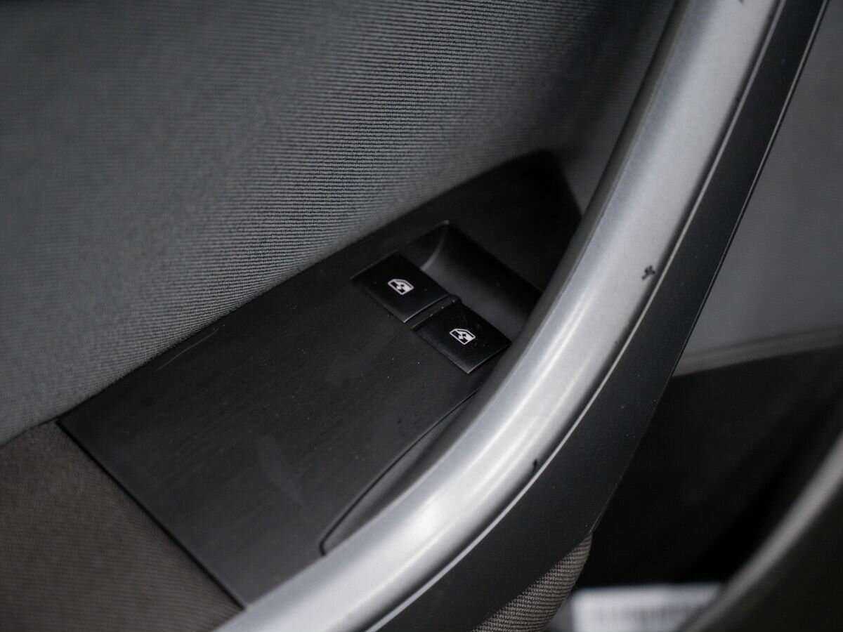 Opel Astra б/у, 2013, Механическая. Фото: #12