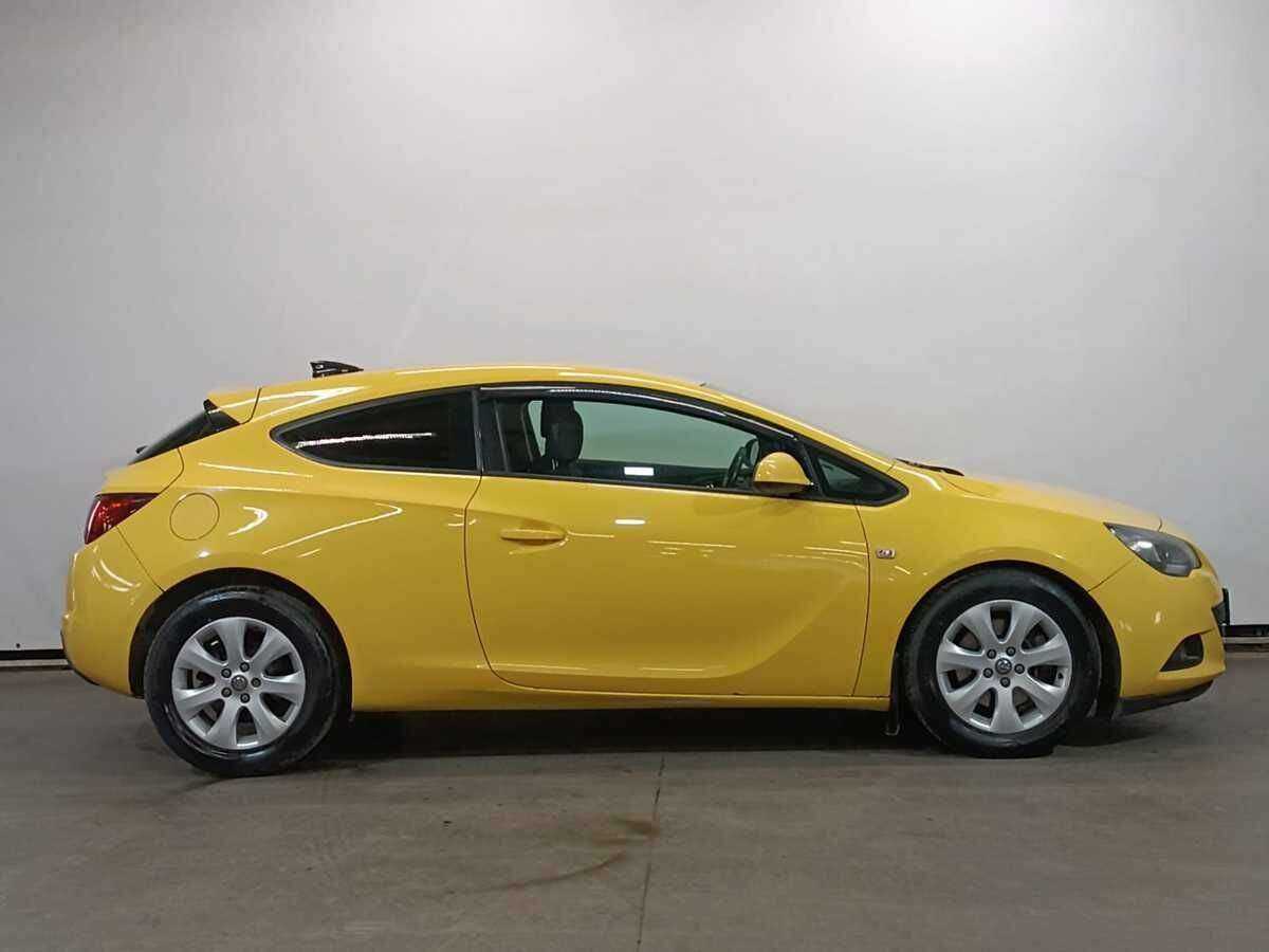 Opel Astra б/у, 2013, Механическая. Фото: #7