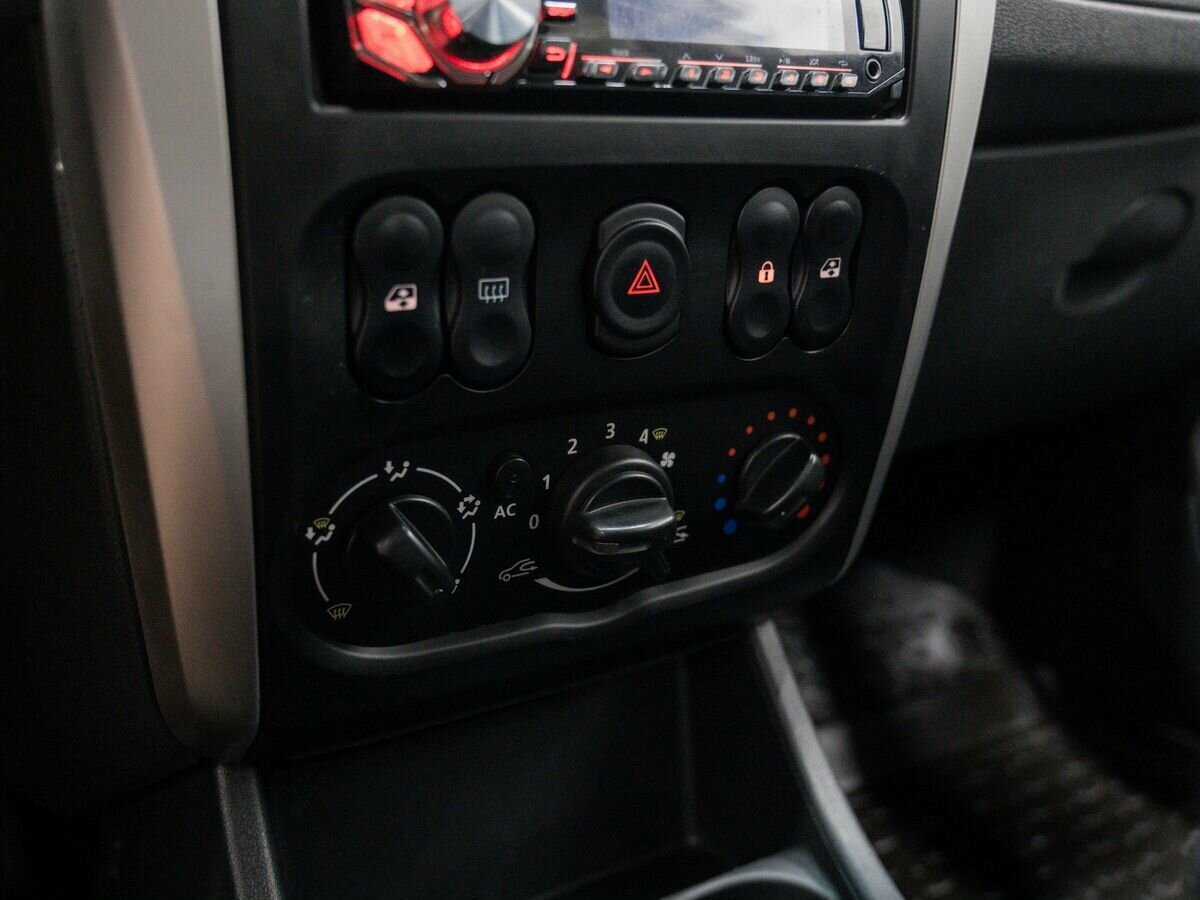 Nissan Almera б/у, 2013, Автоматическая. Фото: #15