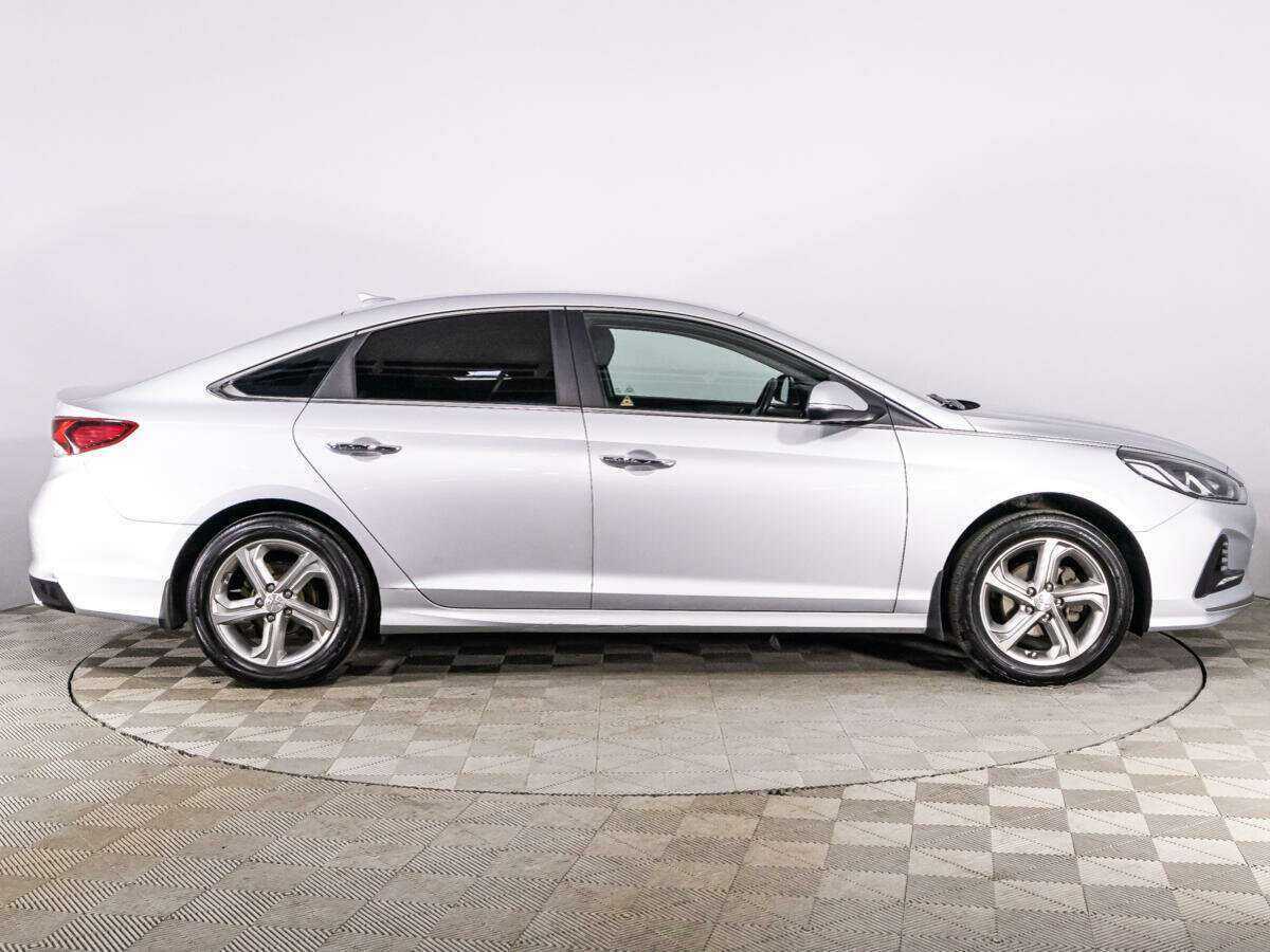 Hyundai Sonata б/у, 2018, Автоматическая. Фото: #3