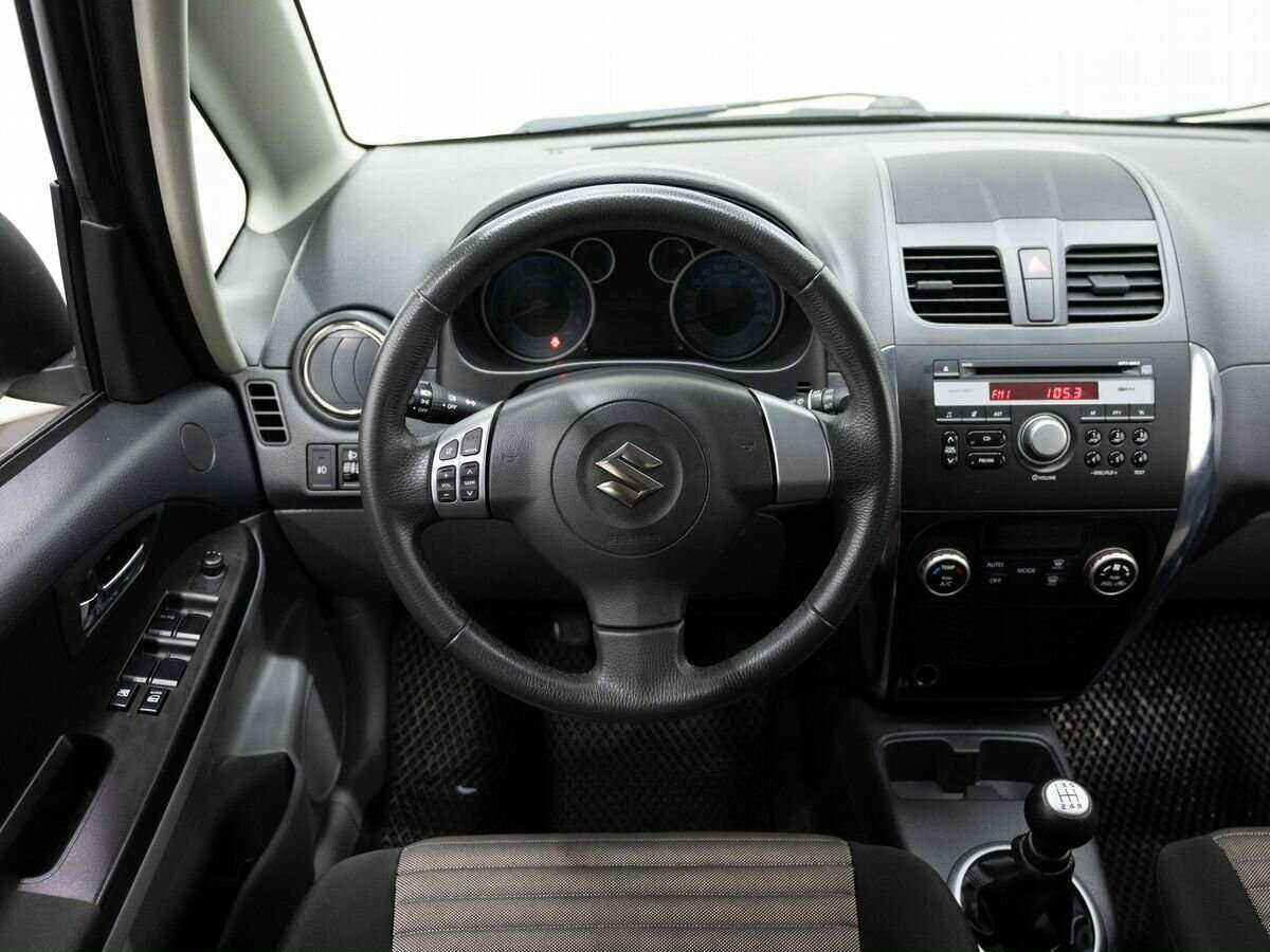 Suzuki SX4 б/у, 2013, Механическая. Фото: #12