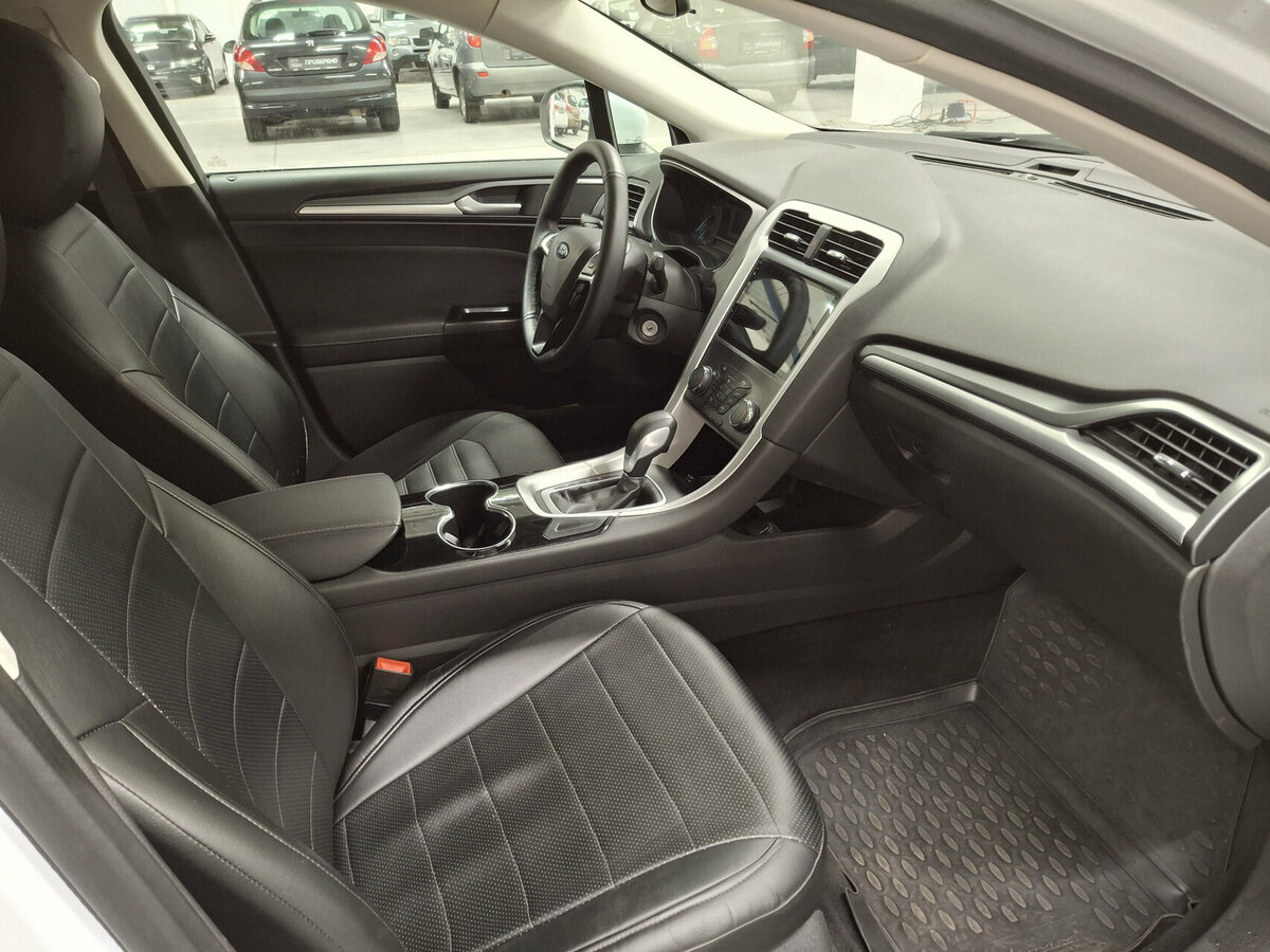 Ford Mondeo б/у, 2015, Автоматическая. Фото: #10