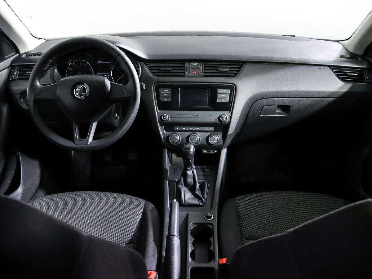 Skoda Octavia б/у, 2016, Механическая. Фото: #9