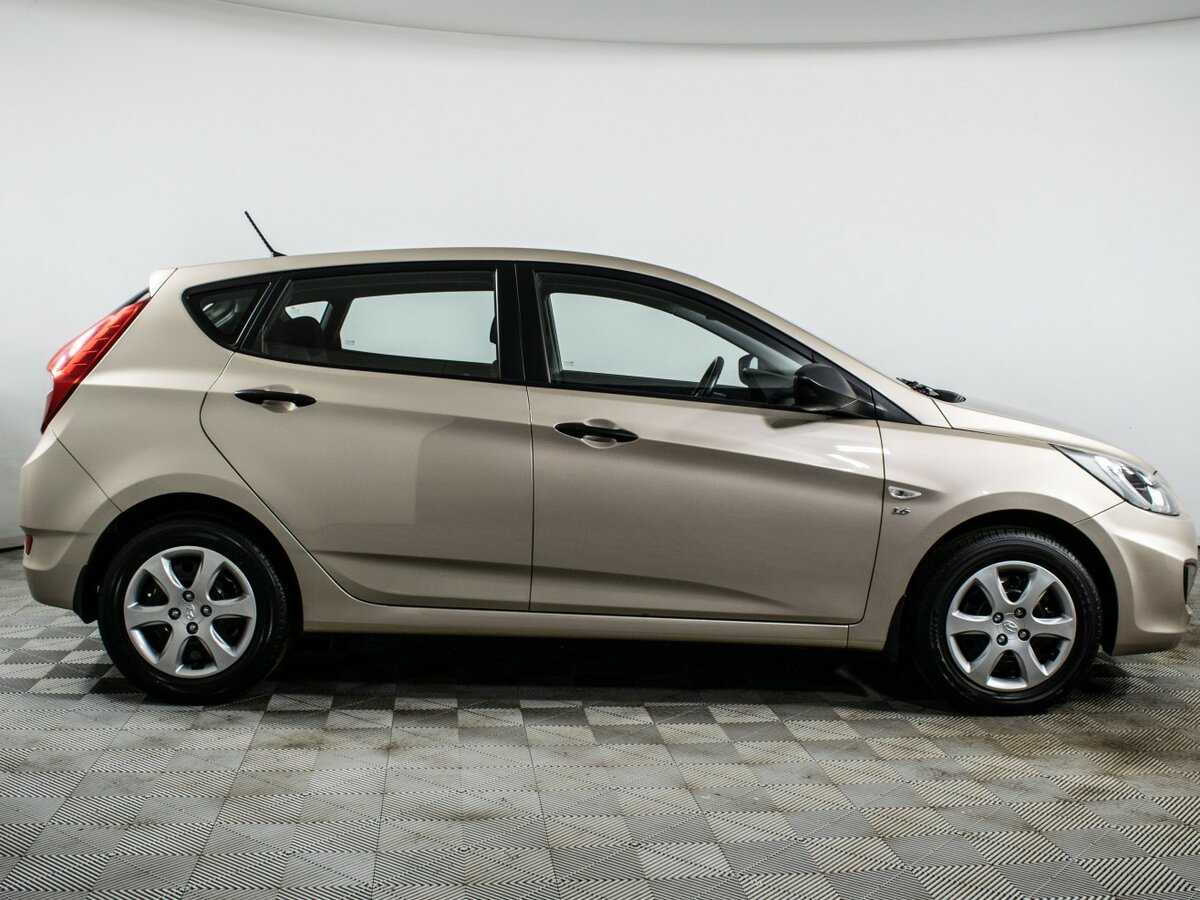 Hyundai Solaris б/у, 2013, Механическая. Фото: #3