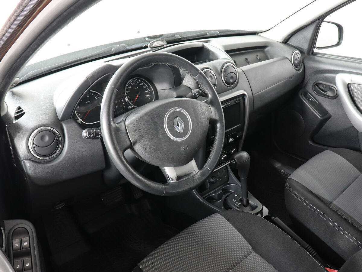Renault Duster б/у, 2013, Автоматическая. Фото: #4