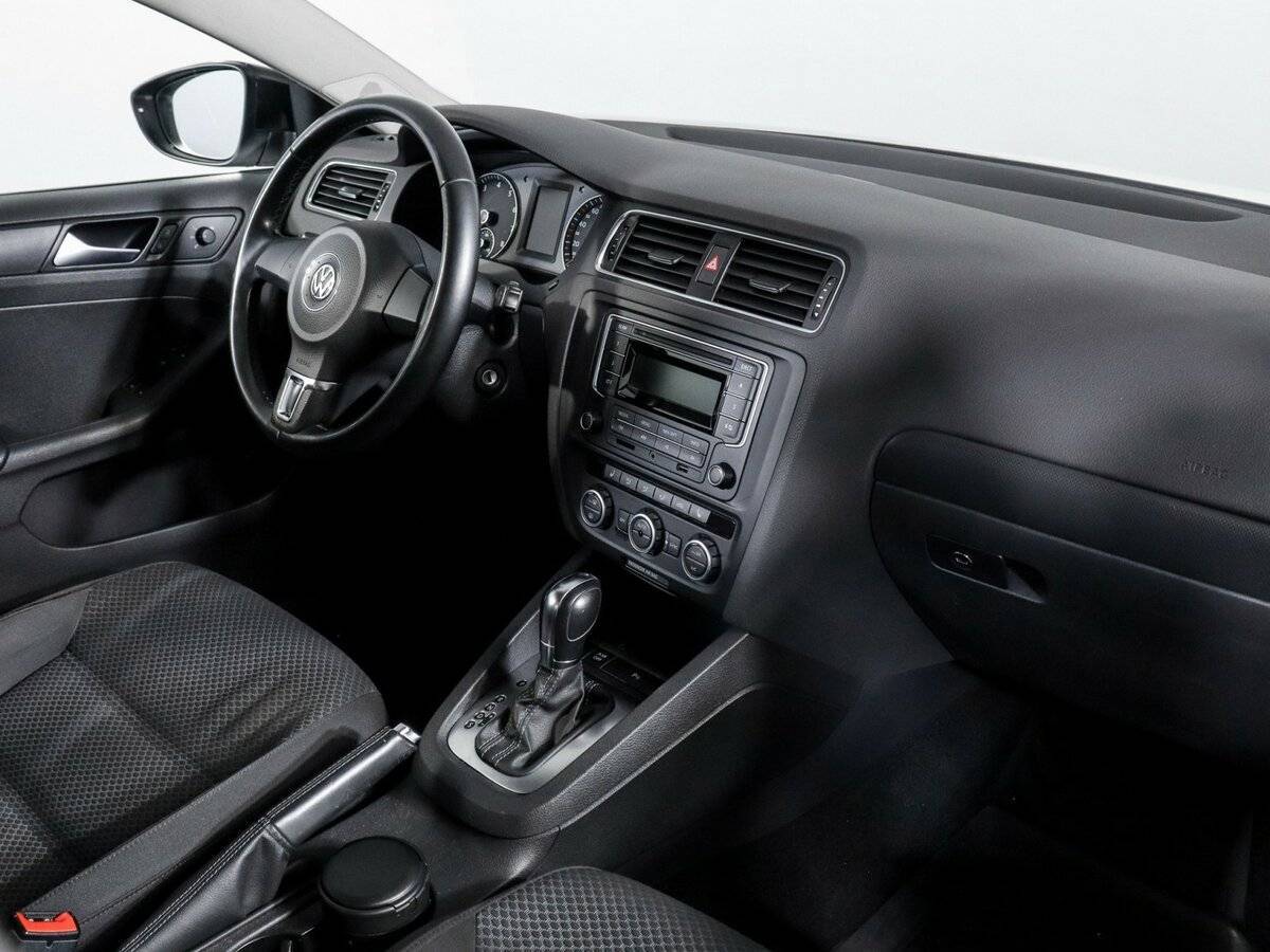Volkswagen Jetta б/у, 2014, Автоматическая. Фото: #6