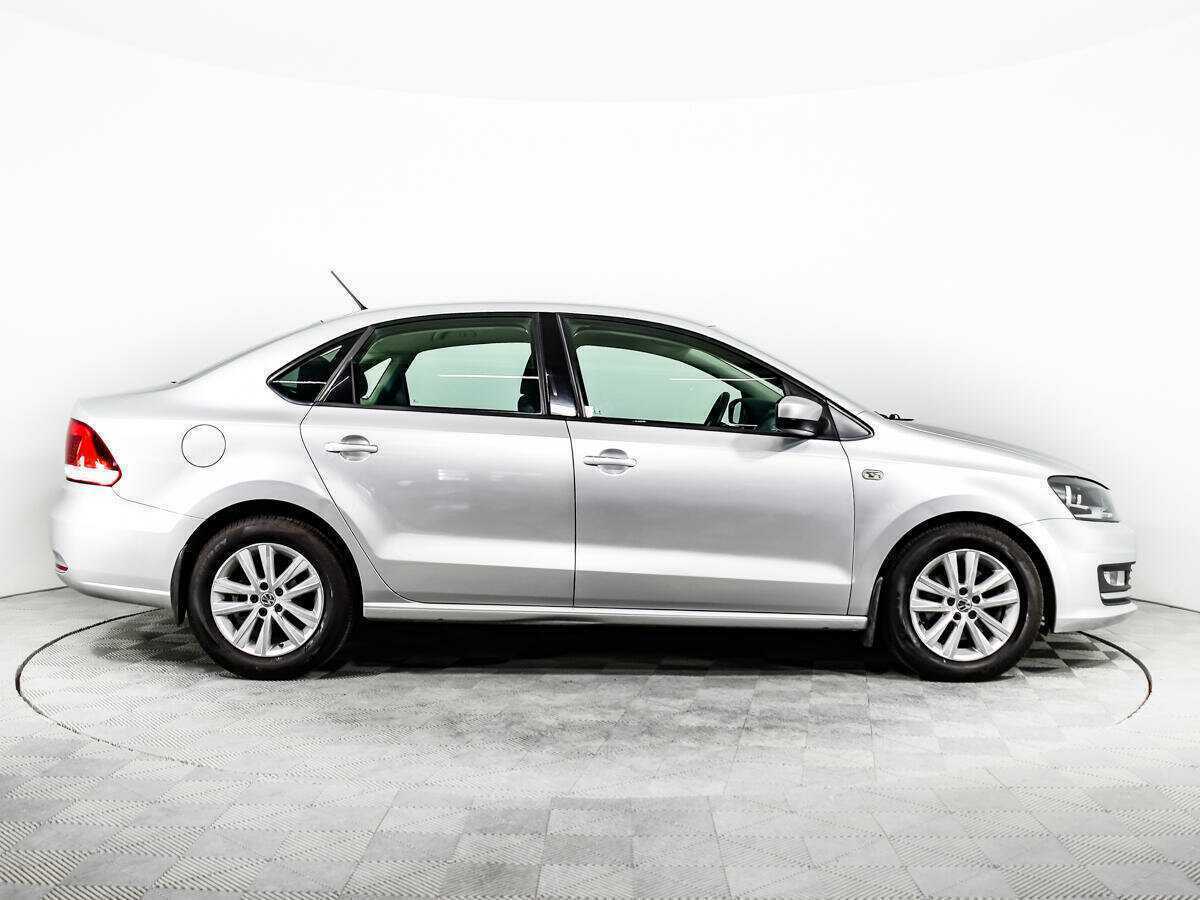 Volkswagen Polo б/у, 2016, Автоматическая. Фото: #3