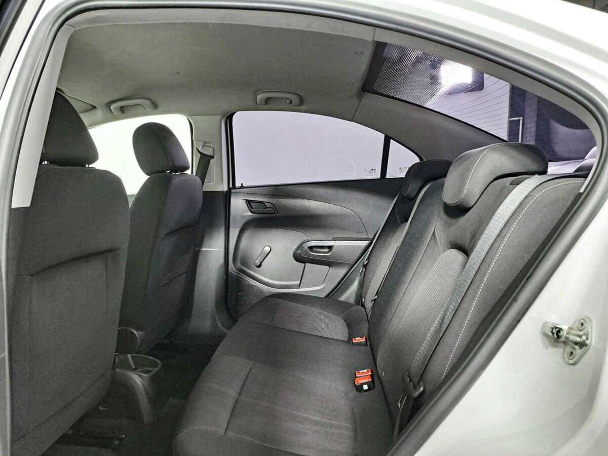 Chevrolet Aveo б/у, 2013, Автоматическая. Фото: #9