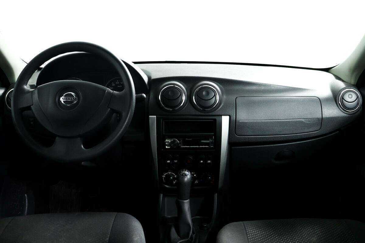 Nissan Almera б/у, 2014, Механическая. Фото: #10
