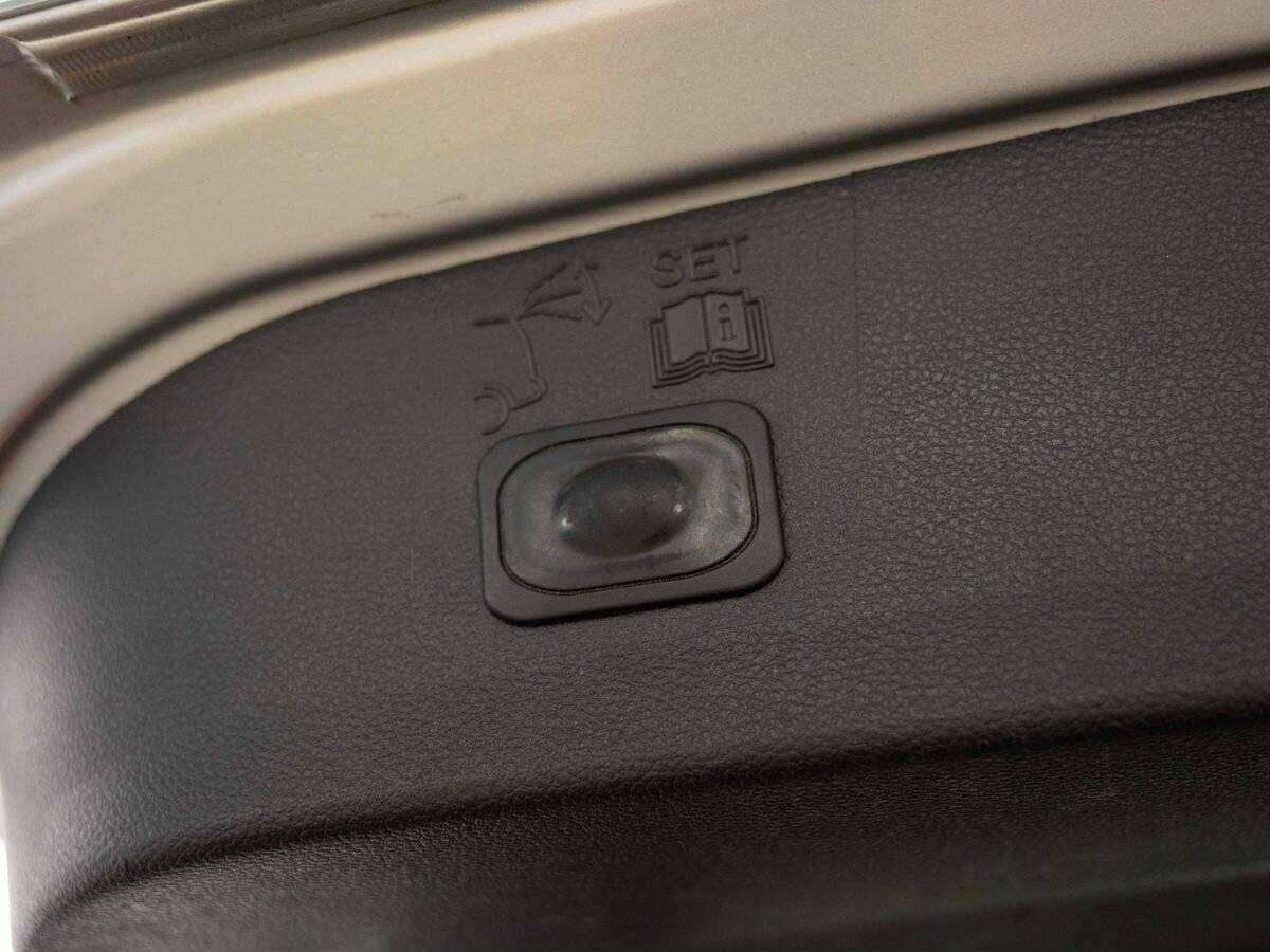 Ford Kuga б/у, 2014, Автоматическая. Фото: #23