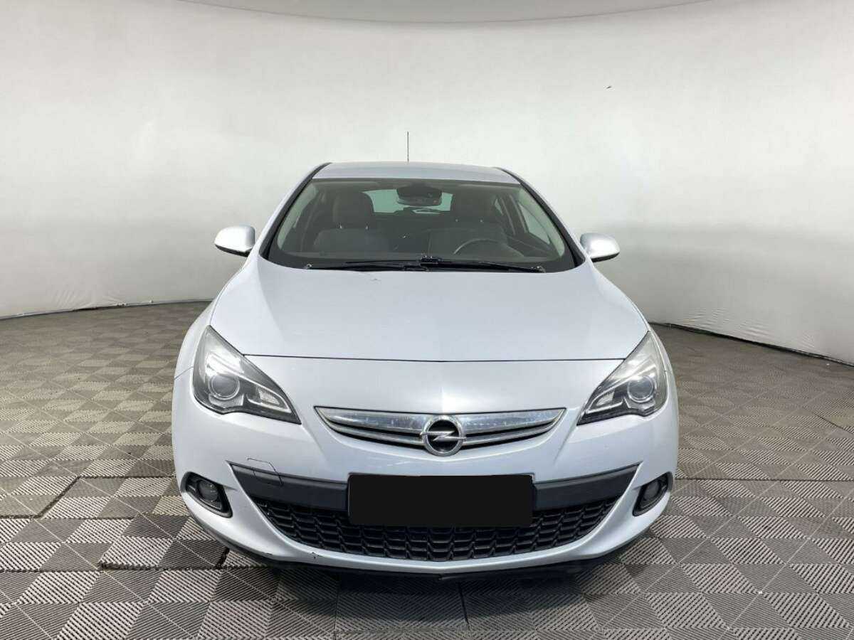 Opel Astra б/у, 2013, Автоматическая. Фото: #1