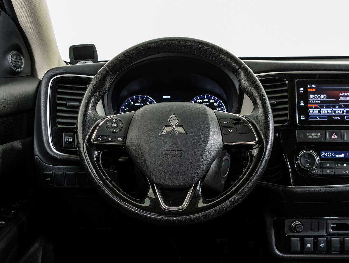 Mitsubishi Outlander б/у, 2018, Вариатор. Фото: #12