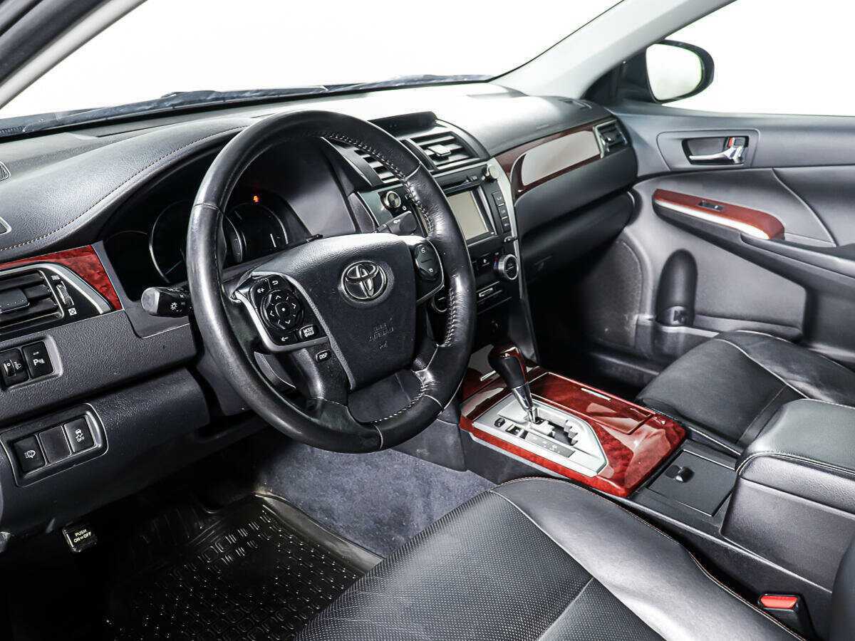 Toyota Camry б/у, 2014, Автоматическая. Фото: #12
