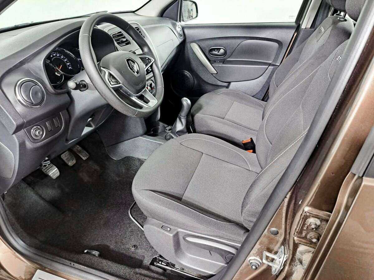 Renault Sandero б/у, 2020, Механическая. Фото: #13