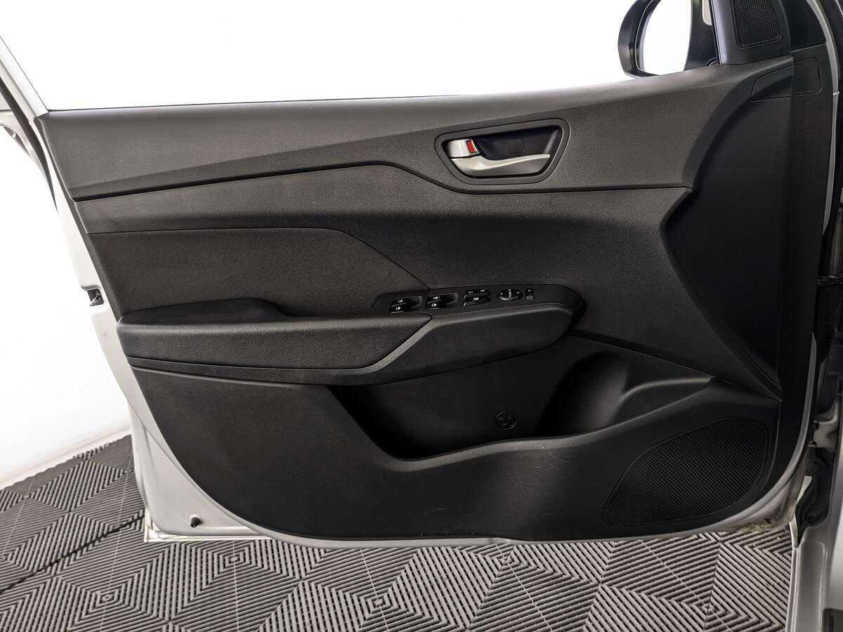 Hyundai Solaris б/у, 2019, Автоматическая. Фото: #14