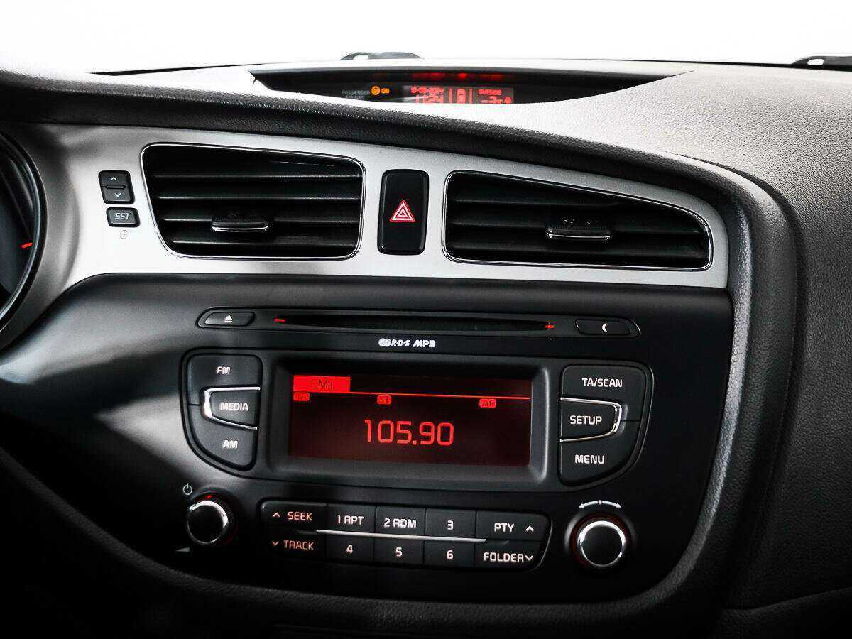 Kia Ceed б/у, 2013, Механическая. Фото: #11