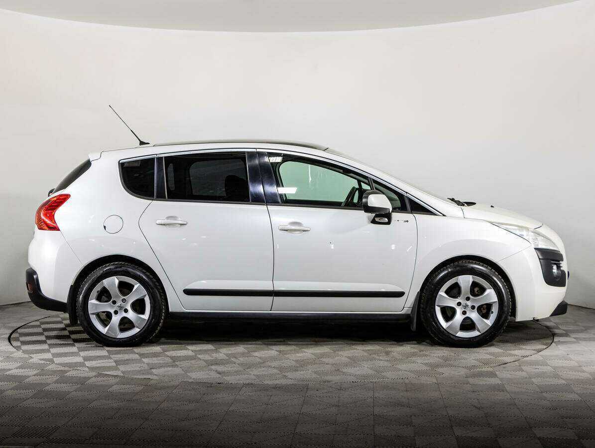 Peugeot 3008 б/у, 2012, Автоматическая. Фото: #3