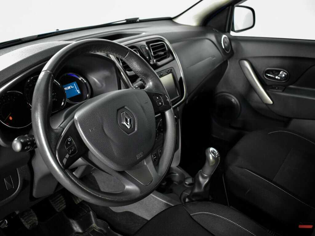 Renault Sandero б/у, 2017, Механическая. Фото: #8