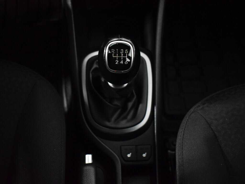 Kia Rio б/у, 2016, Механическая. Фото: #11