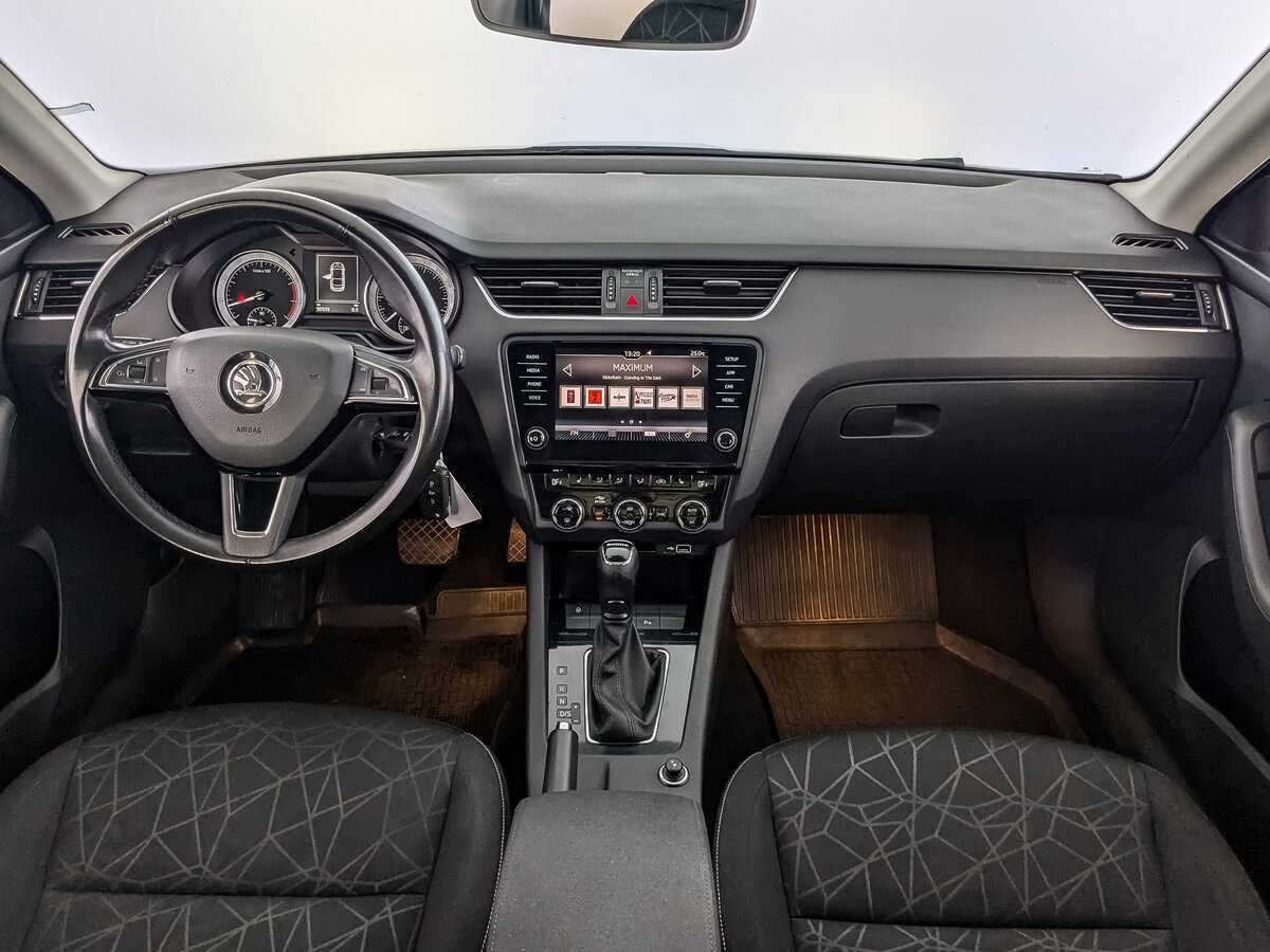 Skoda Octavia б/у, 2020, Автоматическая. Фото: #9