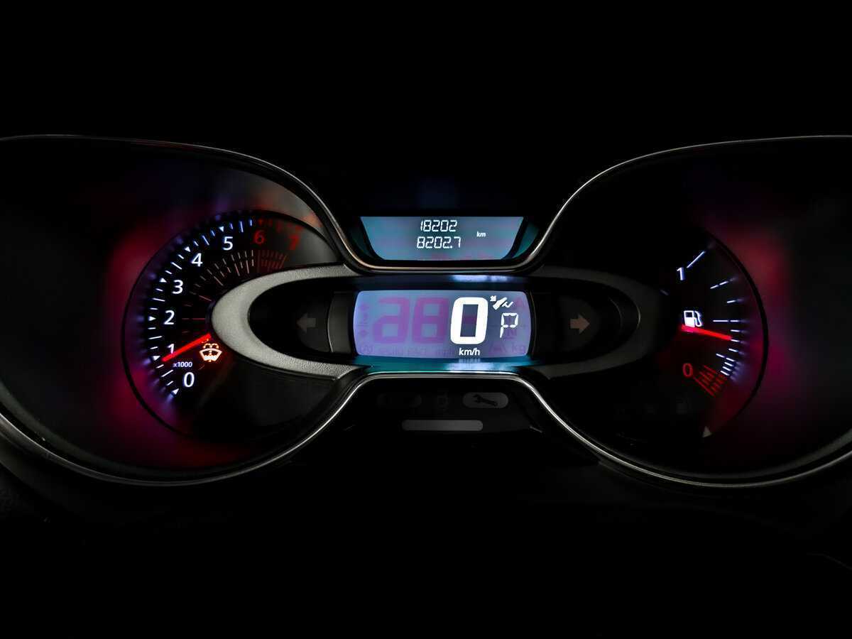 Renault Kaptur б/у, 2021, Вариатор. Фото: #12